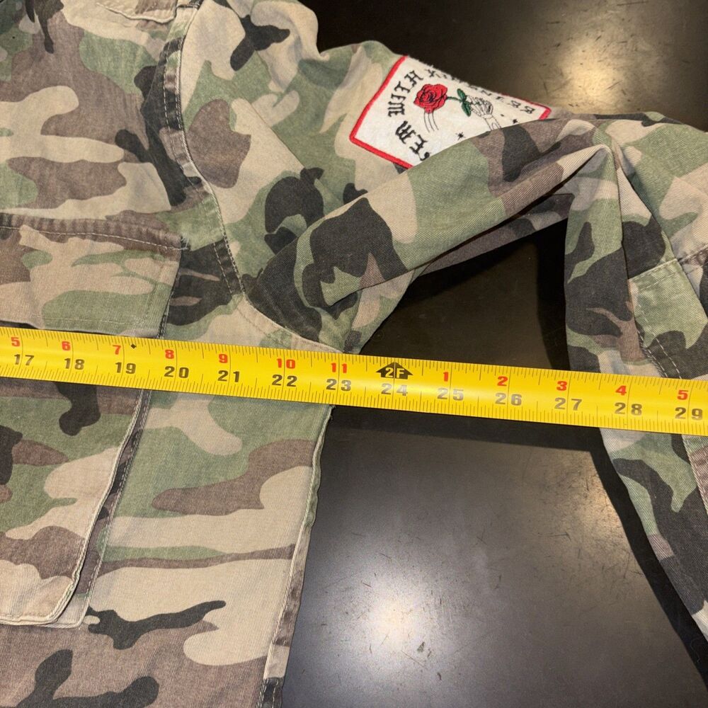 The Rail Camo Military Patch Jacket Size: XL Various Patches 46” Pit To Pit READ - Picture 13 of 14